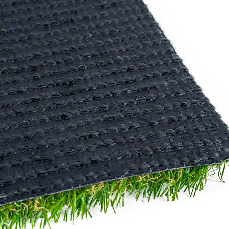 Natural Looking Landscaping Synthetic Turf